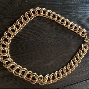 Elegant Gold Chain Necklace